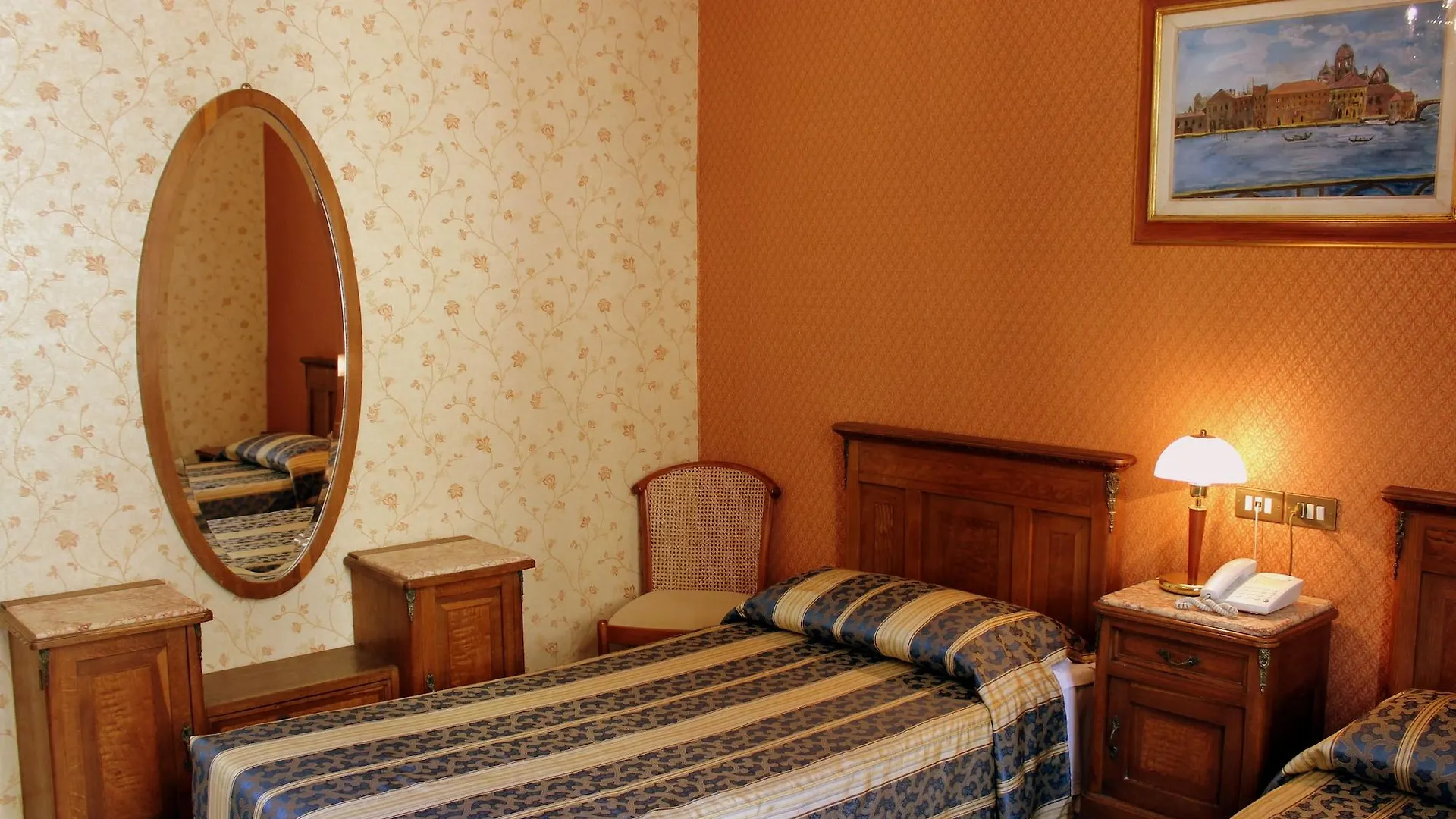 Hotel Beatrice Florence 3*,  Italy