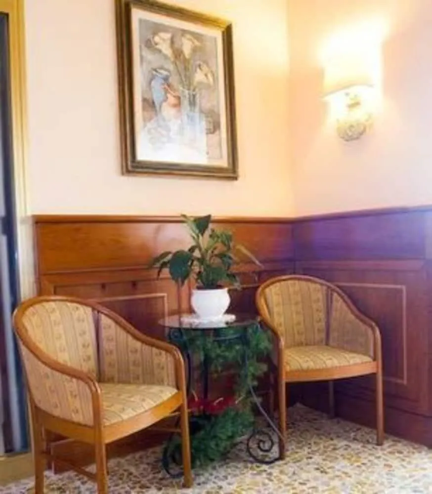 Hotel Beatrice Florence 3*,