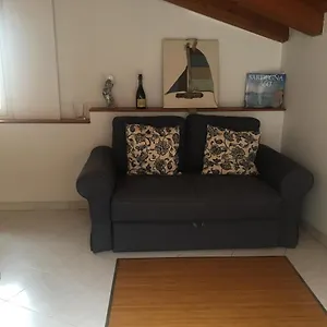 Appartamento Deliziosa Mansarda Nel Quartiere Marina - Cagliari