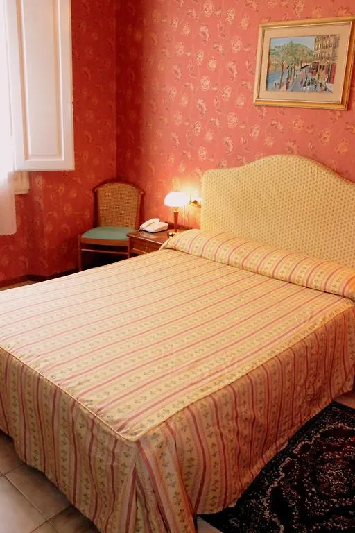 Hotel Beatrice Florence 3*,